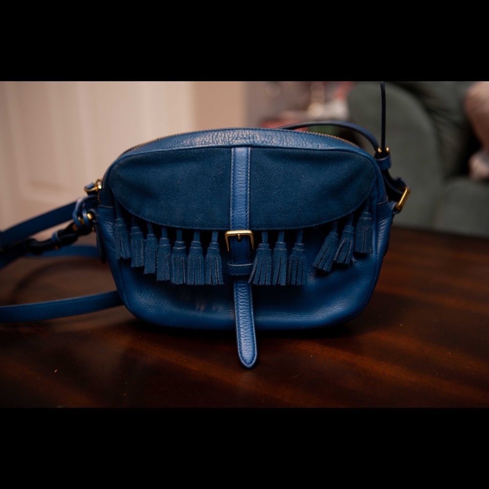 Beautiful cross body !!! - Picture 2 of 4